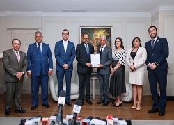  Depositan Congreso proyecto fusiona Ministerios Economía y Hacienda