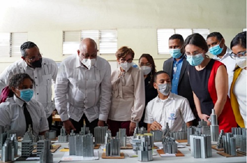 Foto Roberto Furcal en Villa Tapia