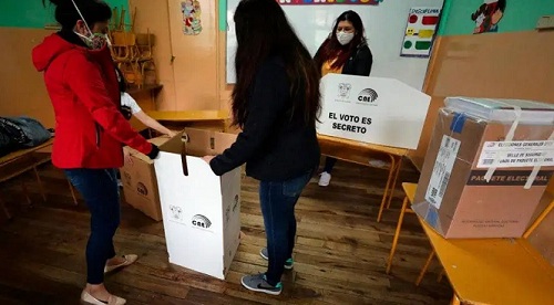 Foto ecuatrorianos votan