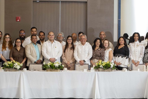 FOTO DUEÑOS DE RESTAURANT