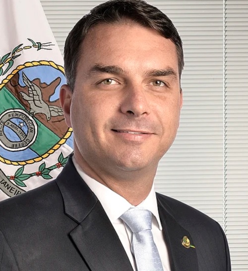 Foto Flávio Bolsonaro 76