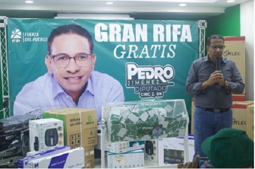 Foto Pedro Jiménez entrega Premio