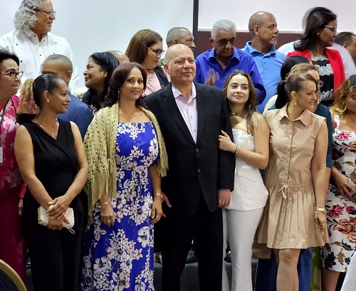 Foto Silvio socializa