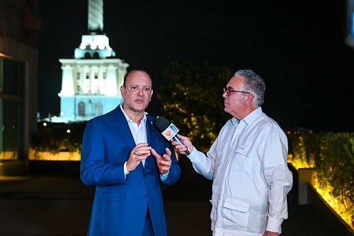 Foto Ulises es entrevistado