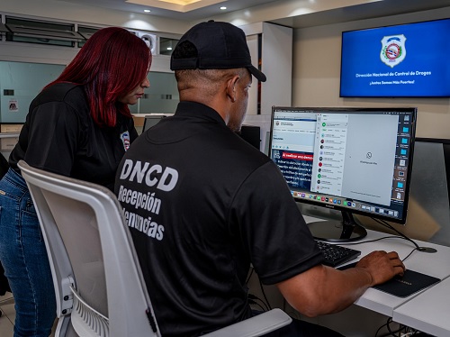 Foto agentes DNCD en operan para denuncias