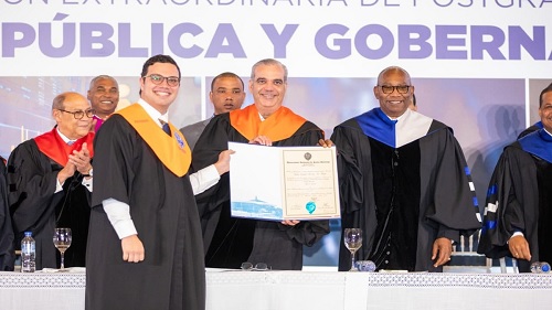Foto graduación empleados públicos 2026