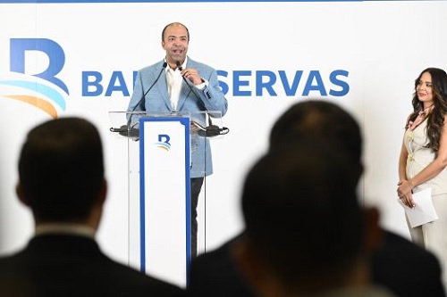 Foto presidente BANRESERVAS EN EU