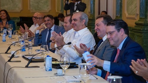 Fptp presidente reunido con empresarios