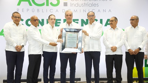 fOTO aBINADERCON EMPRESARIOS  SANTIAGO