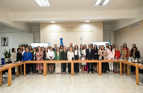 fOTO mINISTERIO MUKJER 876
