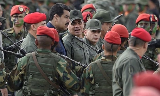 Militares venezolanos listos para defender gobierno Presidente Maduro