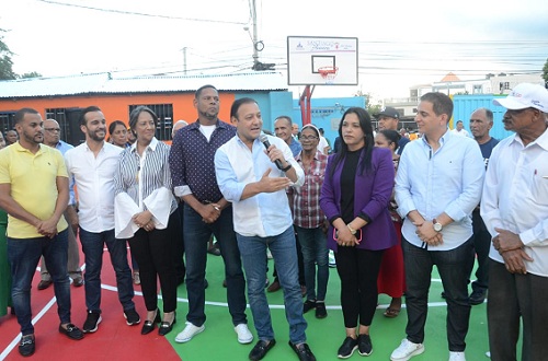 fOTO Abel Martinez en el Barrio Los Santos