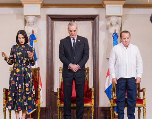 Foto Abinaderr Raquel y Paliza