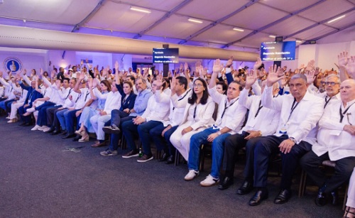 Foto Eligen Abinader presidente PRM