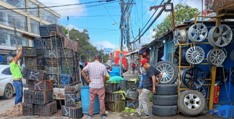 Foto calle en desorden