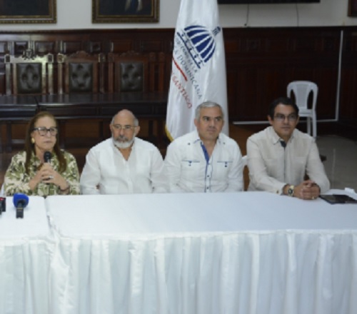 Foto gobernadoraq Santos Lucildo y otros