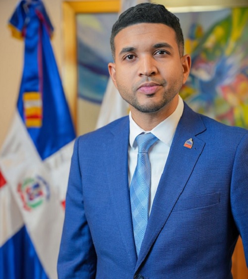Foto ministro Juventud