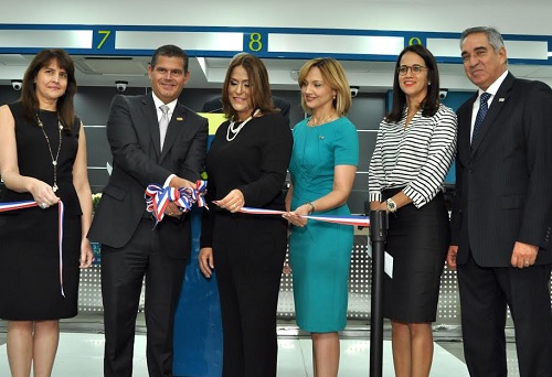 foto Banreservas reinaugura oficina Yaque en Santiago